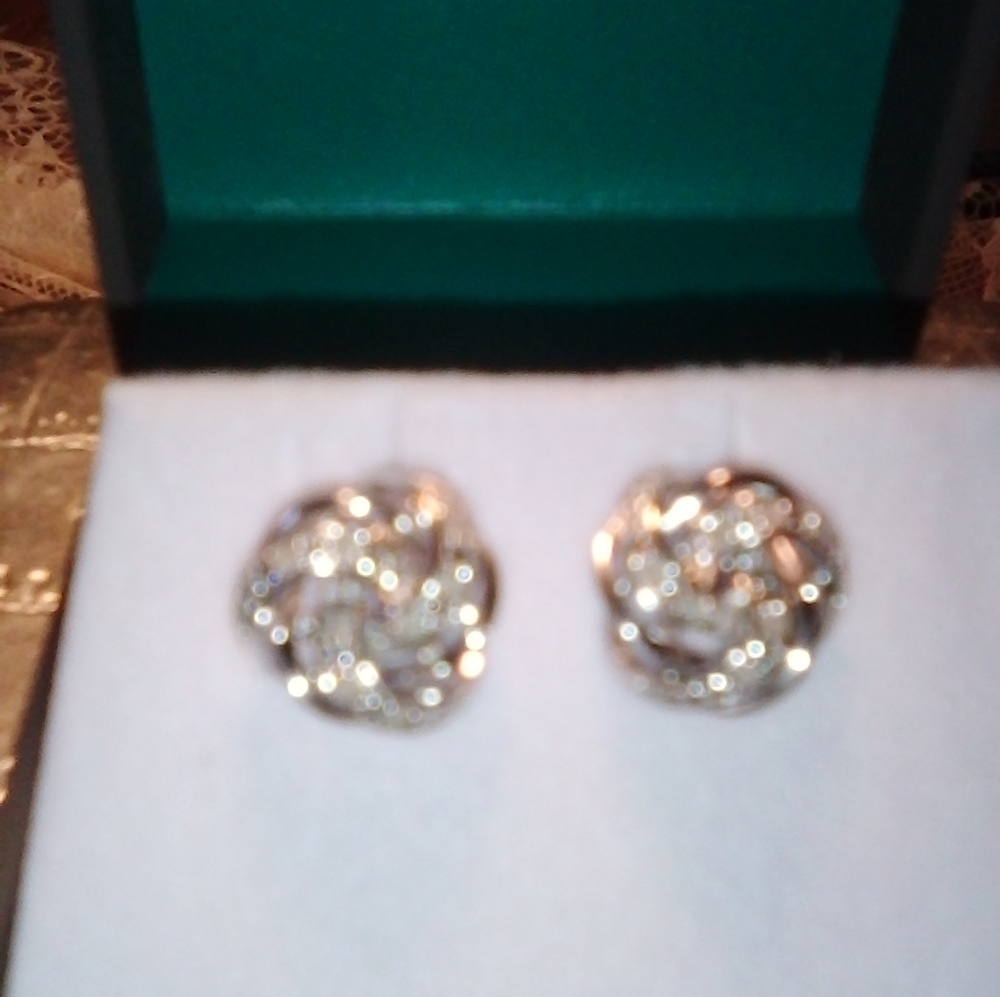 EFFY DIAMOND LOVE KNOT STUD EARRINGS